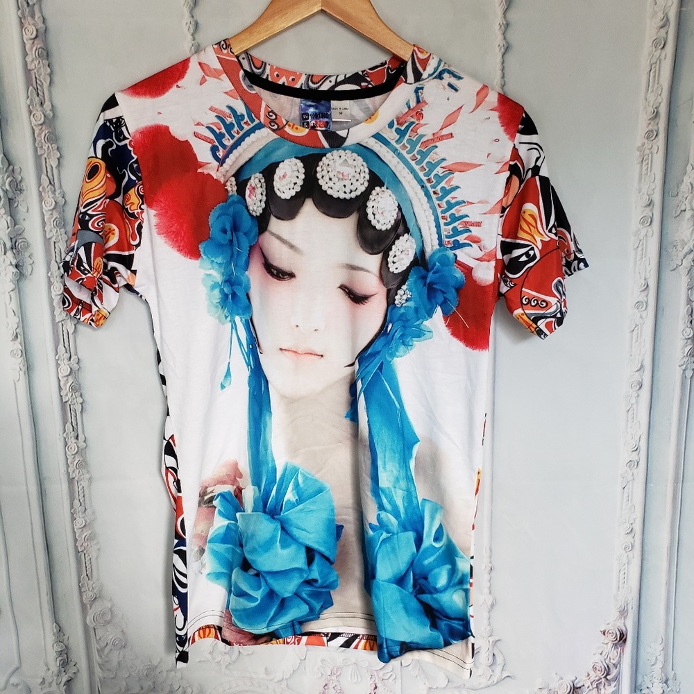 NWT Asian Inspired Graphic T-Shirt
